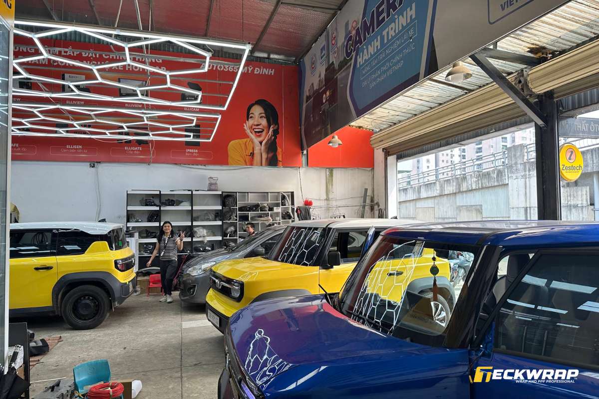 Auto365 Mỹ Đình sở hữu đội ngũ kỹ thuật viên chuyên nghiệp và trang thiết bị hiện đại