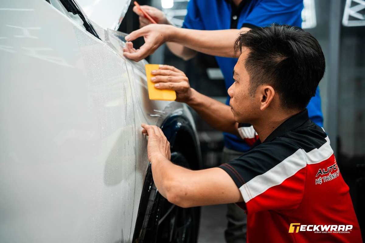 Để PPF phát huy toàn bộ công dụng, quy trình dán PPF cần đạt tiêu chuẩn