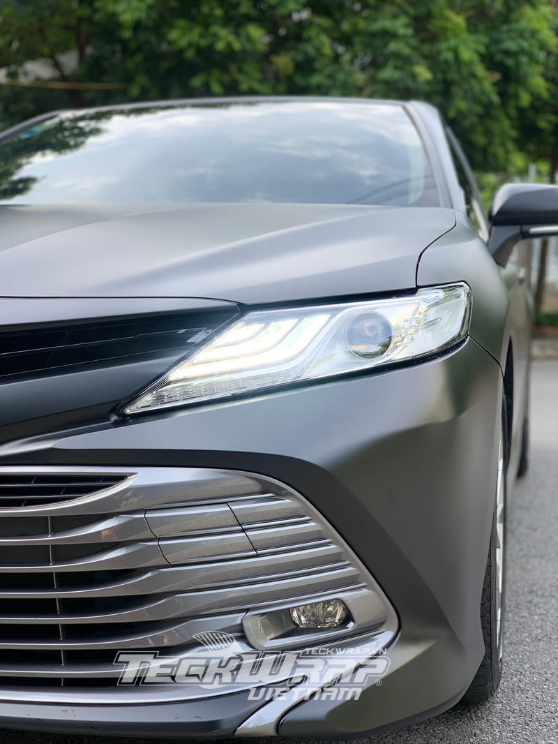 oto camry dan den mo san cm01 teckwrap 8 Decal đen mờ CM01M vẻ đẹp của sự mạnh mẽ